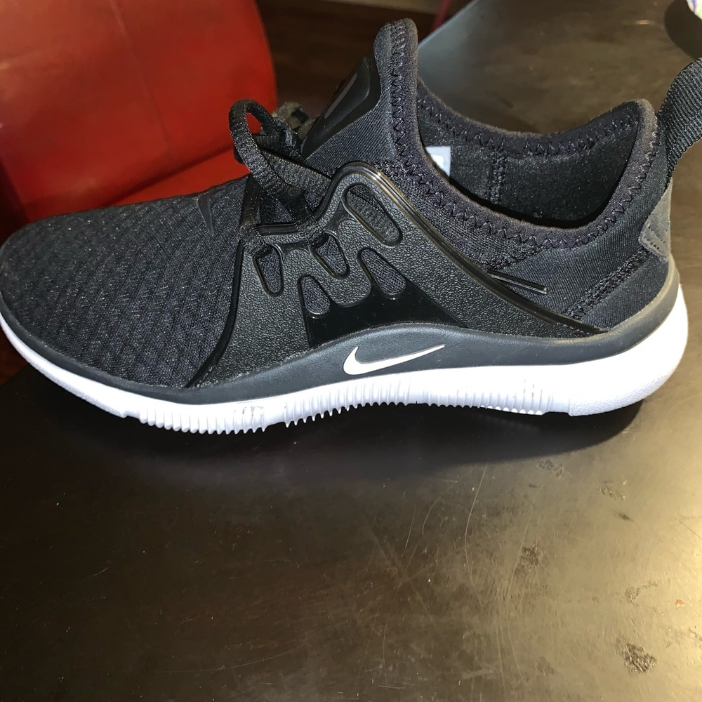 Nike sneakers size 7.5